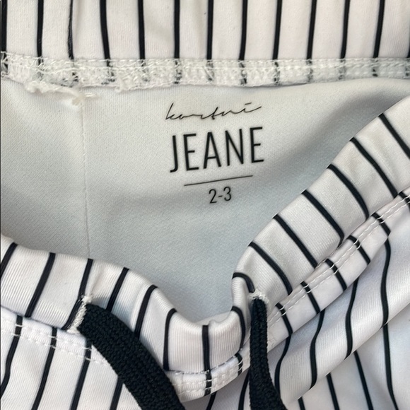 Black/White Kortni Jeane Euro - Picture 3 of 3